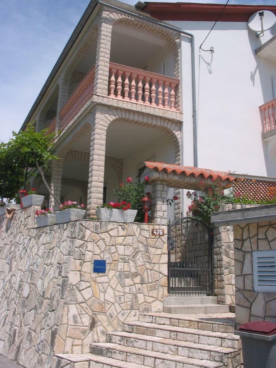 Apartmani Manuela 洛帕 外观 照片